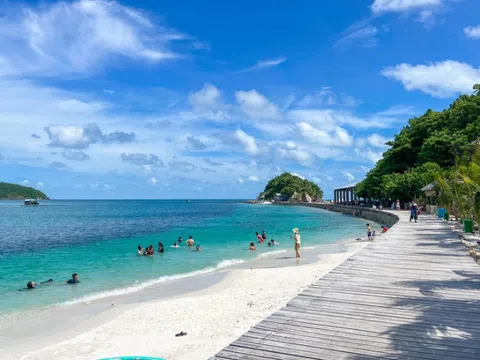 Vô vàn thú vị ở “hoang đảo bí mật” Hòn Hai Bờ Đập, Kiên Giang