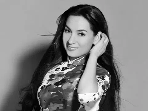 Ca sĩ Phi Nhung qua đời sau hơn 1 tháng chống chọi Covid-19