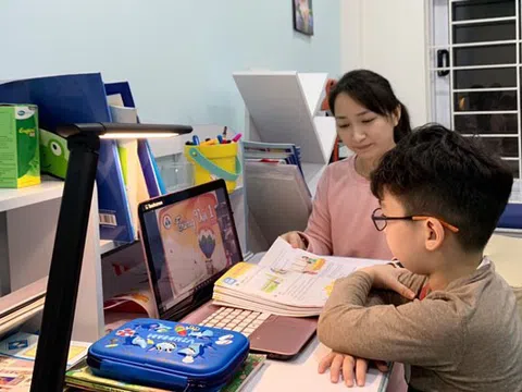 Cha mẹ cần lưu ý bảo vệ an toàn cho trẻ khi học online