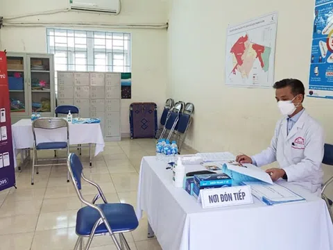 Hà Nội: F0 nào được và không được điều trị tại trạm y tế lưu động?