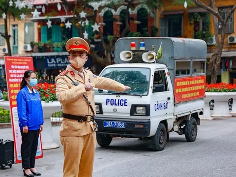 Hà Nội cấm phương tiện ra vào phố Nhà Thờ từ 17h30 chiều 24/12