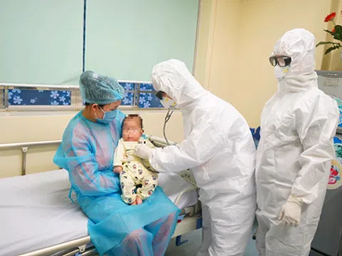 Ca COVID-19 trẻ em tăng: Chuyên gia khuyến cáo các dấu hiệu chuyển nặng khi trẻ là F0
