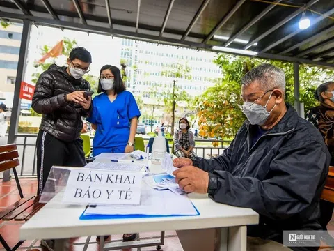 Nhiều bệnh nhân khám hậu Covid-19