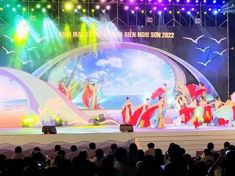 “Nghi Sơn – Sắc màu của biển”