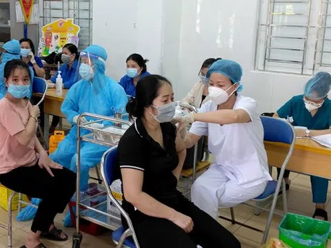 Thủ tướng yêu cầu bảo đảm nguồn nhân lực y tế cho công tác khám, chữa bệnh