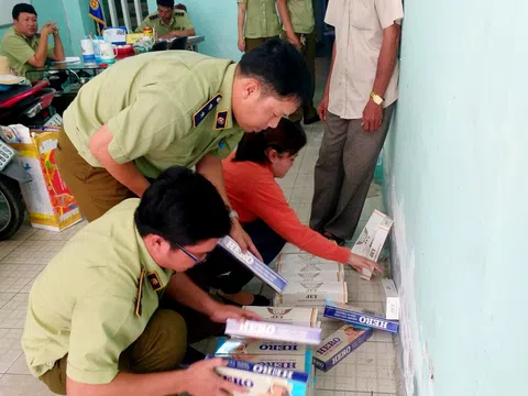 An Giang: Đội QLTT số 1 bắt giữ 1.020 bao thuốc nhập lậu