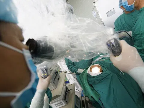 Bệnh viện Chợ Rẫy bị bệnh nhân tố “mổ sống như thời trung cổ"