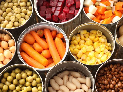 Bác sĩ điều trị ung thư điểm danh những thực phẩm bạn nên tránh