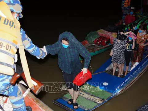 Kiên Giang: 8 phụ nữ trốn từ nước ngoài về bằng đường biển