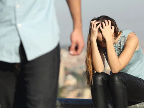 Nếu có dấu hiệu sau thì đối phương đang "trêu đùa" với tình yêu của bạn