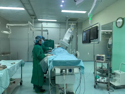 40 phút nghẹt thở cứu sống thiếu niên bị nhồi máu cơ tim cấp