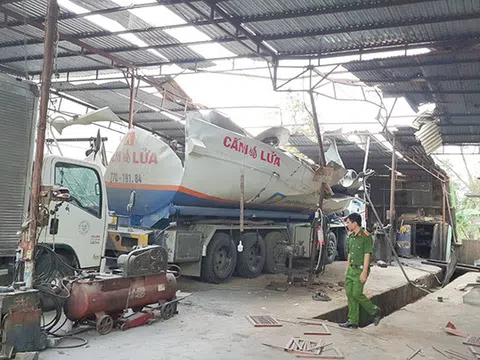 Xe bồn đang sửa trong Gara bỗng phát nổ khiến 3 người trọng thương