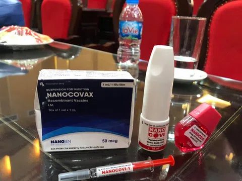 Việt Nam đang phát triển vắc-xin ngừa COVID-19 dạng nhỏ mắt và xịt mũi