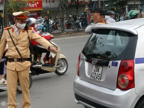 Muôn kiểu hóa trang biển số để né phạt nguội của tài xế Việt