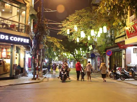 Hà Nội:  Cần tăng cường quản lý với phạm vi mở rộng không gian phố đi bộ