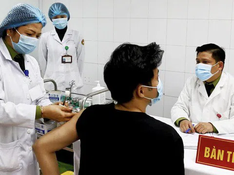 Học viện Quân Y nâng liều tiêm mũi thứ hai vắc xin Covid-19 Việt Nam