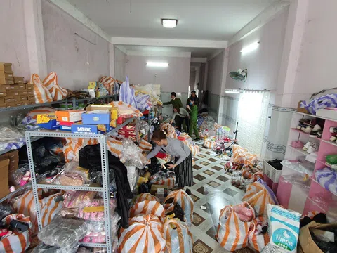 Đà Nẵng:  Phát hiện kho hàng không rõ nguồn gốc được nhập về để bán online