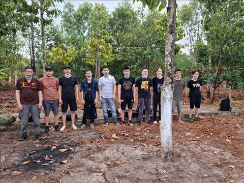 Long An: Phát hiện 12 người nước ngoài nhập cảnh trái phép