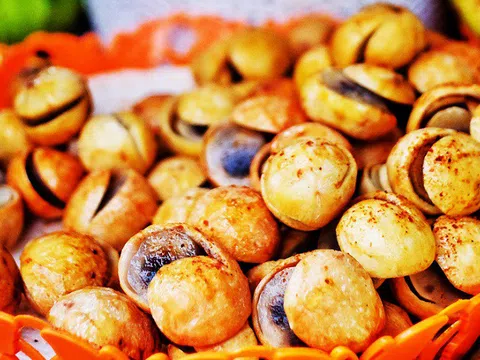 Thổn thức với "đặc sản tháng 4" chua chua ngọt ngọt khó thể quên