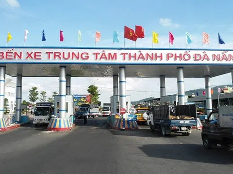 Đà Nẵng: Nhân viên bến xe chặn ôtô cứu thương để thu 10.000 đồng