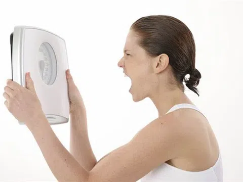 Bất ngờ vì những thói quen sau là nguyên nhân phá hoại nỗ lực giảm cân