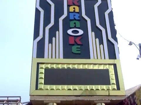 Chuyện về các thiếu nữ sa chân vào “động quỷ”