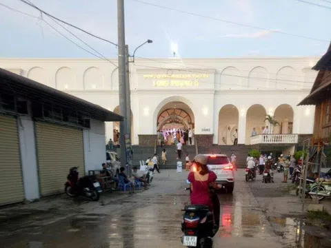 Kiên Giang: UBND tỉnh yêu cầu UBND TP Phú Quốc báo cáo việc Phó giám đốc Trung tâm văn hóa tổ chức tiệc cưới cho con trong mùa dịch covid