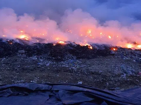 Đà Nẵng: Xác định được nguyên nhân khiến bãi rác Khánh Sơn bốc cháy