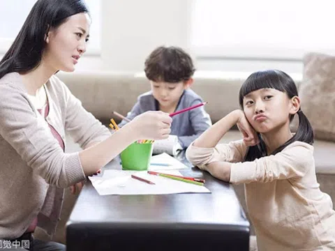 Cha mẹ cần dừng ngay những điều sau nếu không muốn tác động xấu đến IQ của con