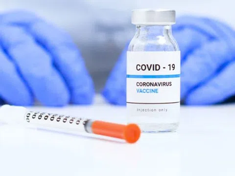 Những điều bệnh nhân ung thư cần biết khi tiêm phòng Covid-19