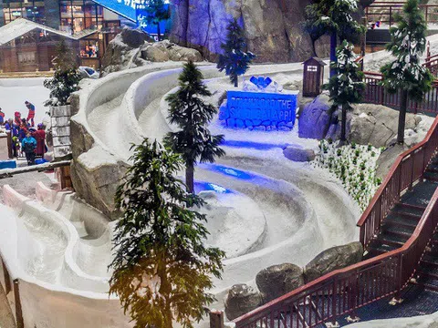 Những trải nghiệm tuyết mới lạ từ Dubai đến Ninh Chữ