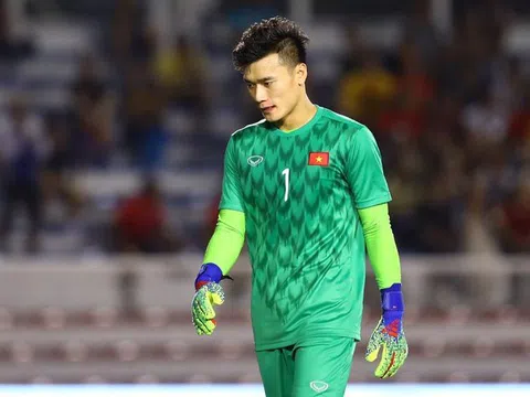 Chê thủ môn Bùi Tiến Dũng bắt hỏng: Người hâm mộ chỉ giỏi phán xét cảm tính