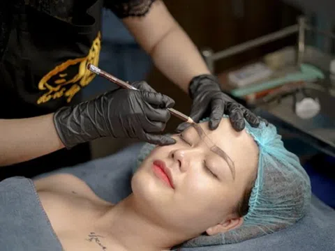 Những yếu tố chọn trường học phun xăm điêu khắc chân mày