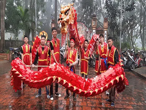 Từng bừng lễ hội truyền thống làng nghề Phụng Công