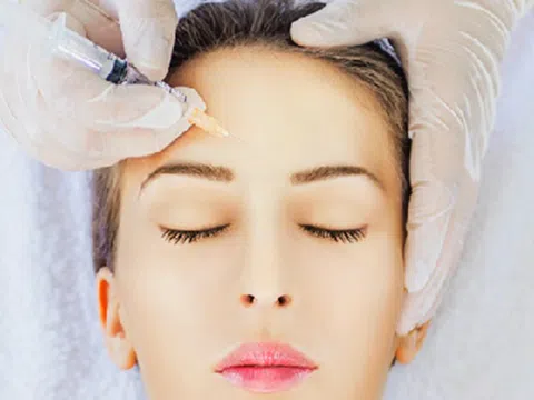 Quy trình chuẩn của phương pháp tiêm filler làm đầy trán