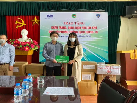 Ona Global trao tận nơi 1000 nước rửa tay khô tại các điểm cách ly trên địa bàn Hà Nội phòng chống dịch Covid-19