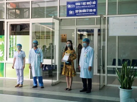 Đà Nẵng vừa cho 3 bệnh nhân COVID-19 xuất viện