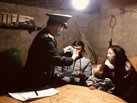 Chuyện về những người lính “căng mình” dải dọc biên giới vì hậu phương phòng COVID-19