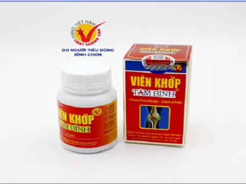 Chiến thắng bệnh khớp nhờ thói quen đọc báo mỗi ngày