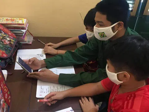 Lớp học online trên biên giới