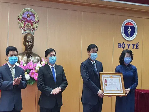 Phó Chủ tịch nước biểu dương ngành y tế trong công tác phòng, chống dịch Covid-19