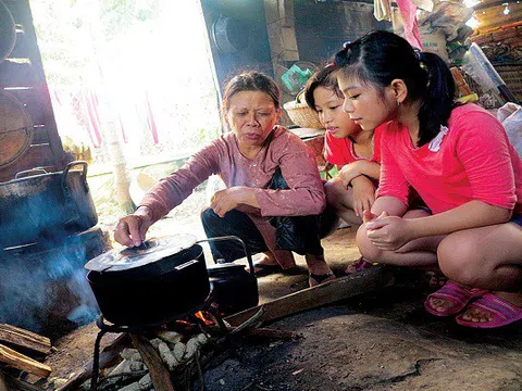 Về với mái nhà ta thương