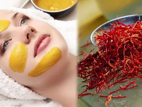 Dưỡng da, trị mụn với mặt nạ nhụy hoa nghệ tây