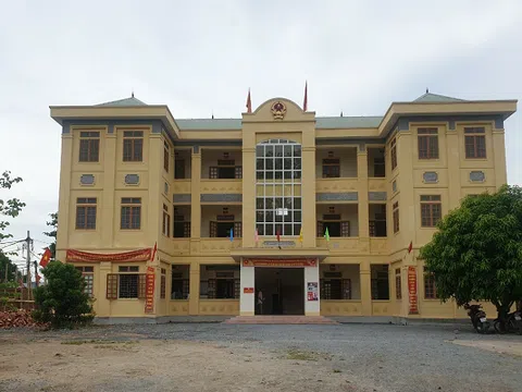 Minh Sơn (Đô Lương, Nghệ An): Chính quyền xã lập hồ sơ khống với mô hình chăn nuôi gà thịt lai chọi