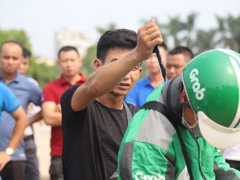 Nỗi đau tột cùng của người mẹ mất con dưới tay 2 kẻ nghiện game