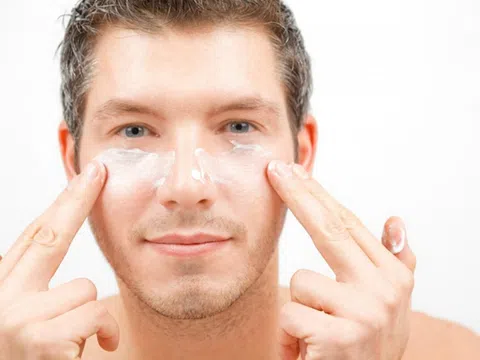10 Tips chăm sóc da nhờn hiệu quả cho cánh mày râu trong ngày hè