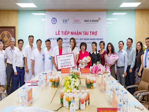 Quỹ Vì Tầm Vóc Việt tài trợ 300 triệu đồng cho Quỹ bệnh nhân nghèo – Bệnh viện Phụ sản Trung ương