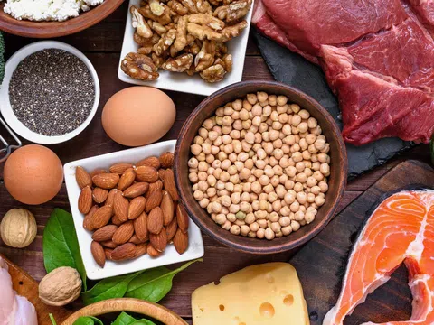 10 thực phẩm giúp đối phó với mụn nhọt trong kỳ kinh nguyệt