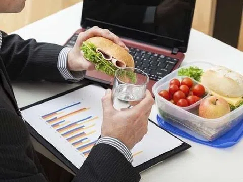 7 thói quen hàng ngày đang tàn phá sức khỏe của bạn