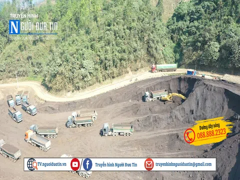 Theo dấu xe quá tải, phát hiện mỏ quặng đe doạ môi trường: (Bài 1) Từ vệt quặng rơi vãi trên đường cao tốc Hà Nội - Lào Cai...